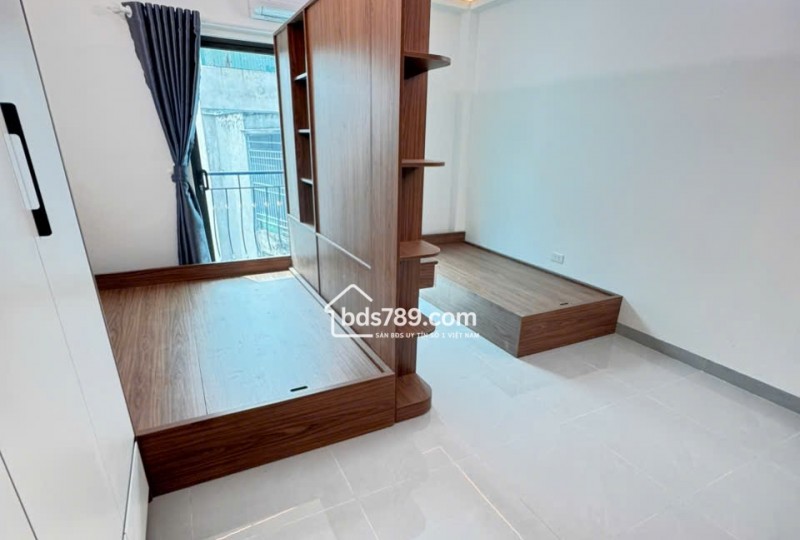 Căn hộ Hà Đông có ban công lớn, full nội thất, gần trường học